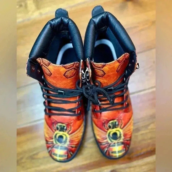 Bumble Bee | Chunky High-Top Combat Style Boots | Honey Comb | M 8.5 / W 10 - Picture 3 of 6